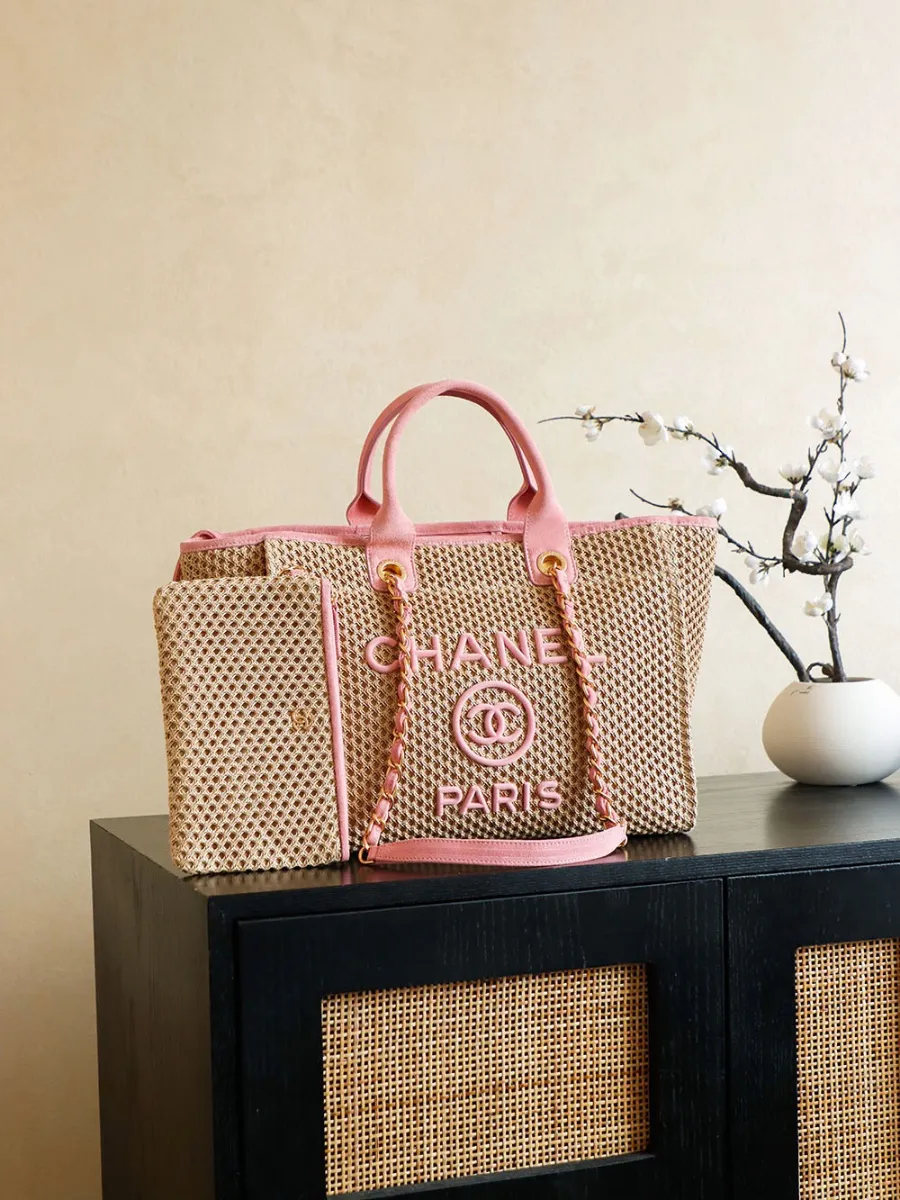 chanel26_cruise_a66941_front.jpg