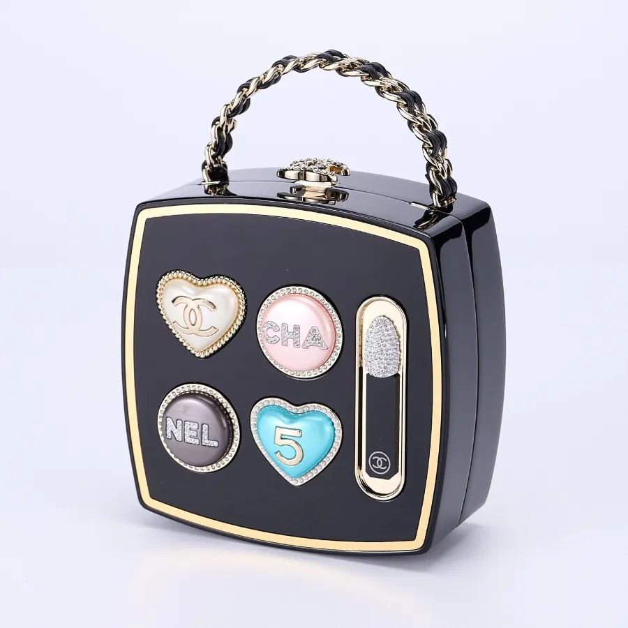 chanel_as5652_detail_01.jpg
