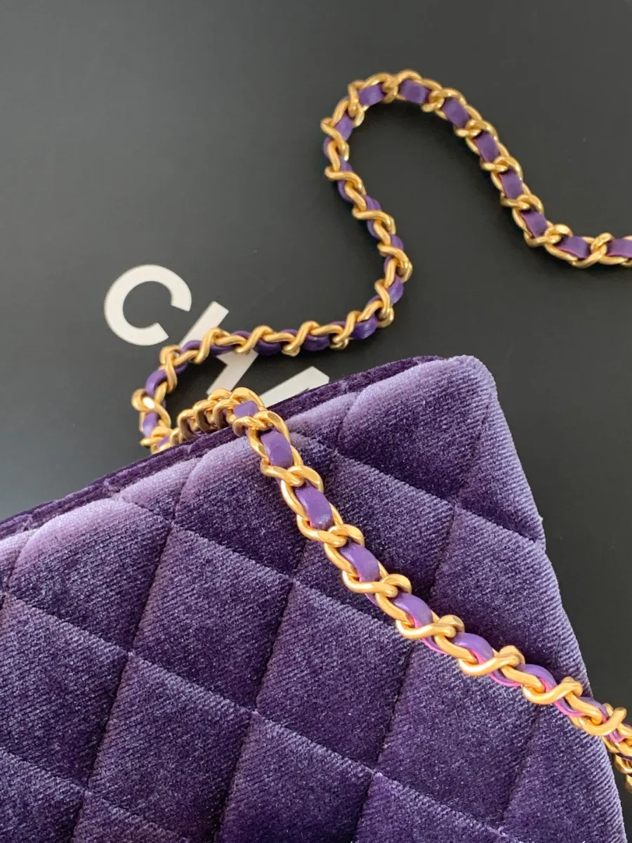 chanel_silkeubelbes_kellybag_as4416_detail_03.jpg