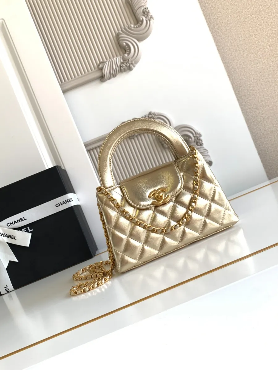 chanel_lambskin_kellybag_as4416_front.jpg