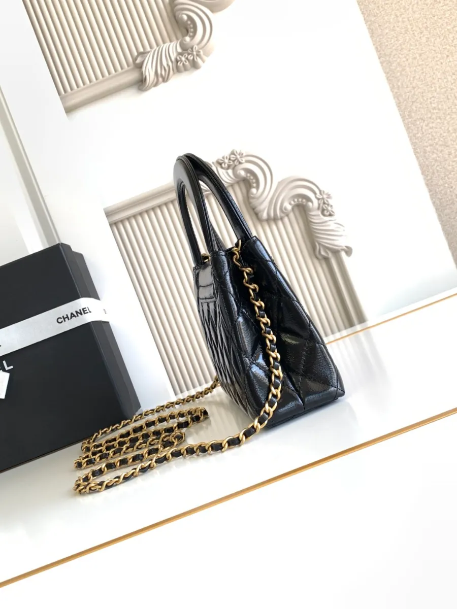 chanel_lambskin_kellybag_as4416_side.jpg