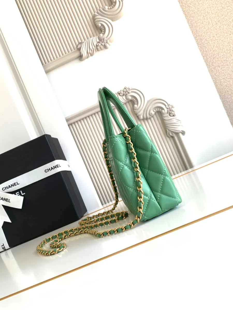 chanel_calfskin_kellybag_as4416_side.jpg