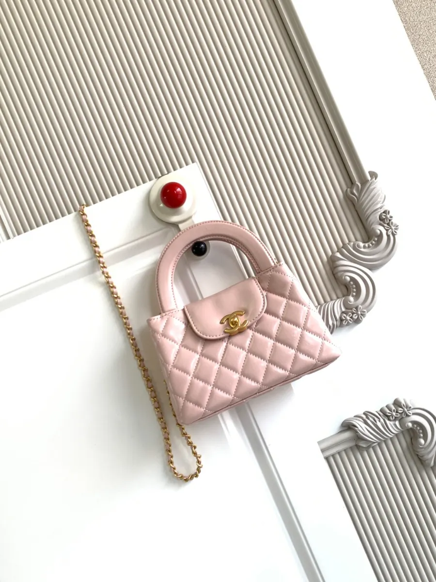 chanel_calfskin_kellybag_as4416_detail_01.jpg