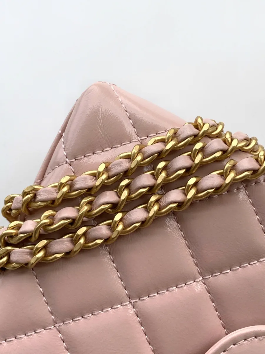 chanel_calfskin_kellybag_as4416_detail_03.jpg