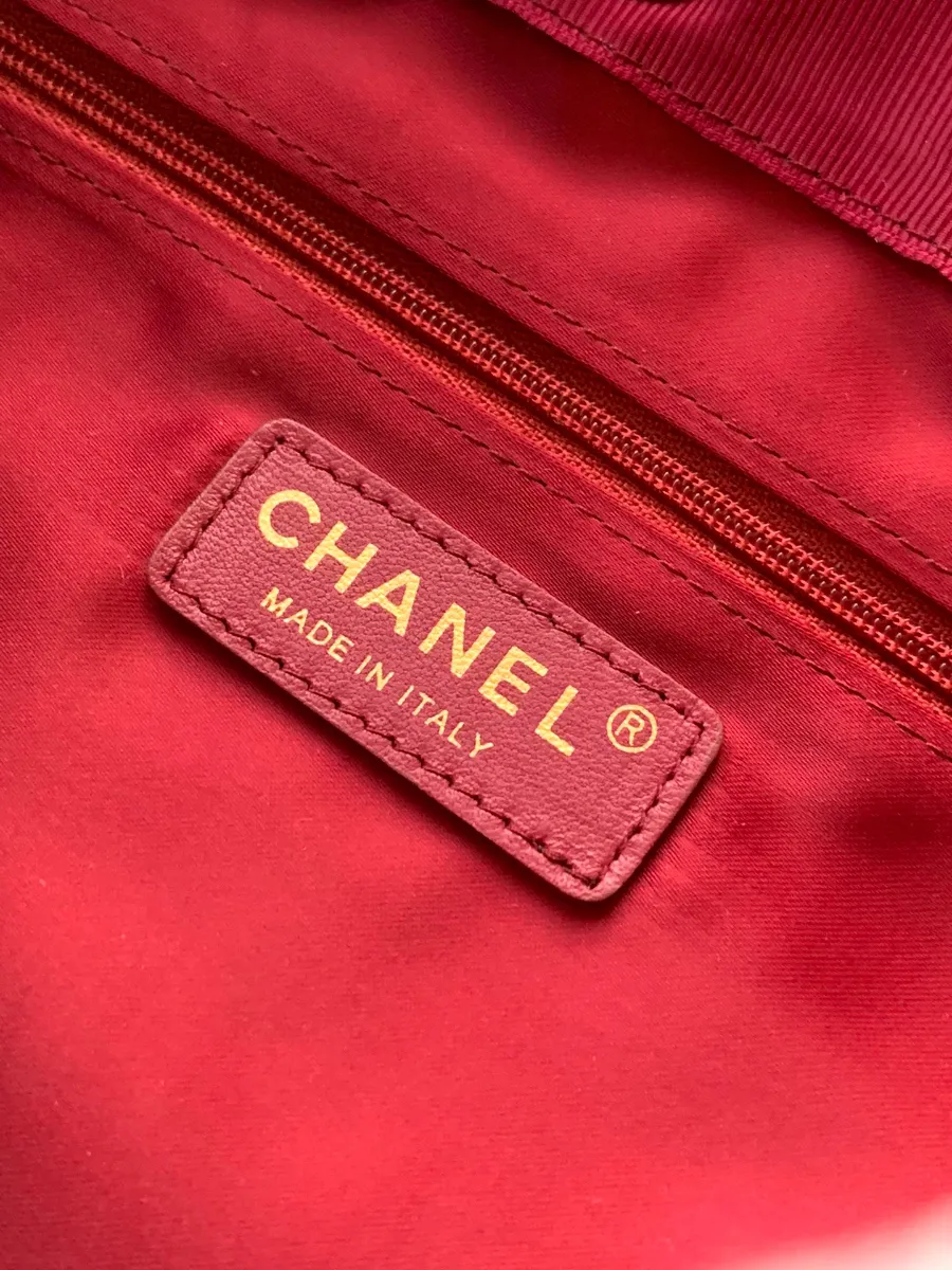 chanel_deauville_double_shoulder_backpack_a91819_detail_04.jpg
