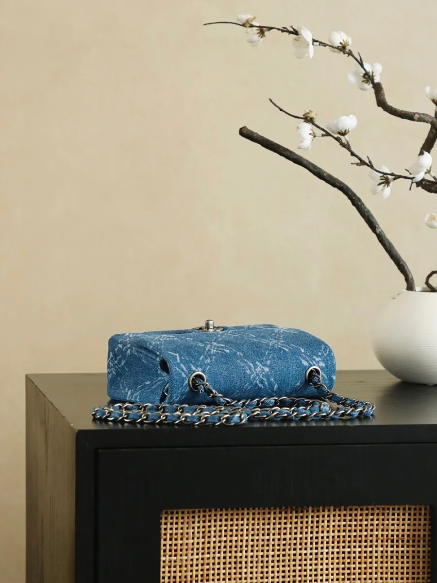 chanel_medium_denim_double_flap_shoulder_bag_28557217_inside.jpg